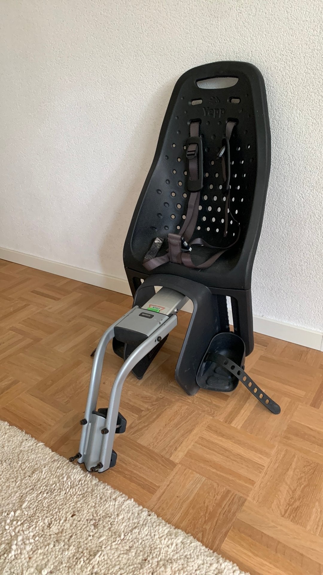 Yepp Achterzitje voor Kinderen - Zwart, Achterzitje, Ophalen, 15 t/m 25 kg, Gebruikt