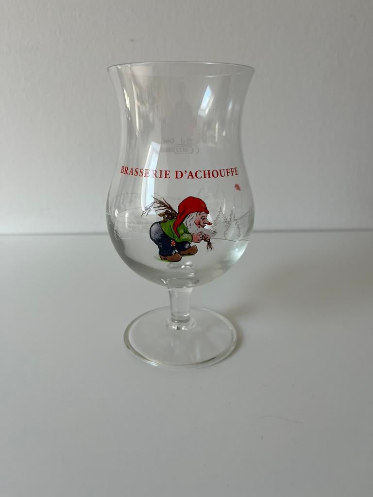 La Chouffe bierglas – origineel tulpglas met kabouter, Verzamelen, Biermerken, Zo goed als nieuw, Glas of Glazen, Overige merken