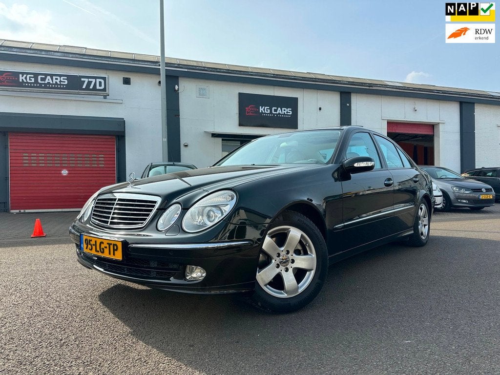 Mercedes-Benz E-klasse 240 Avantgarde|Concoursstaat|NL Auto|, Auto's, Automaat, Achterwielaandrijving, Gebruikt, 2597 cc