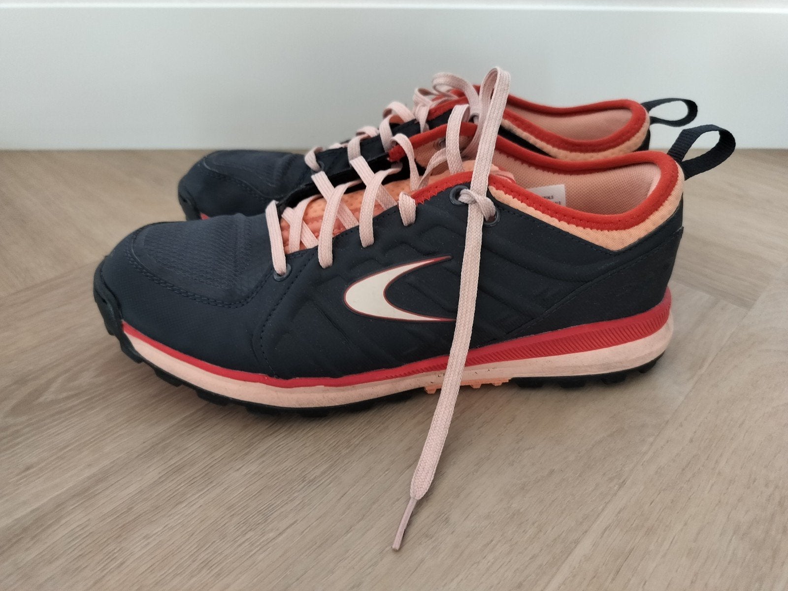 Dita STBL 350 hockey / kunstgras schoen mt. 39.5, Overige typen, Zo goed als nieuw, Overige sporten, Ophalen
