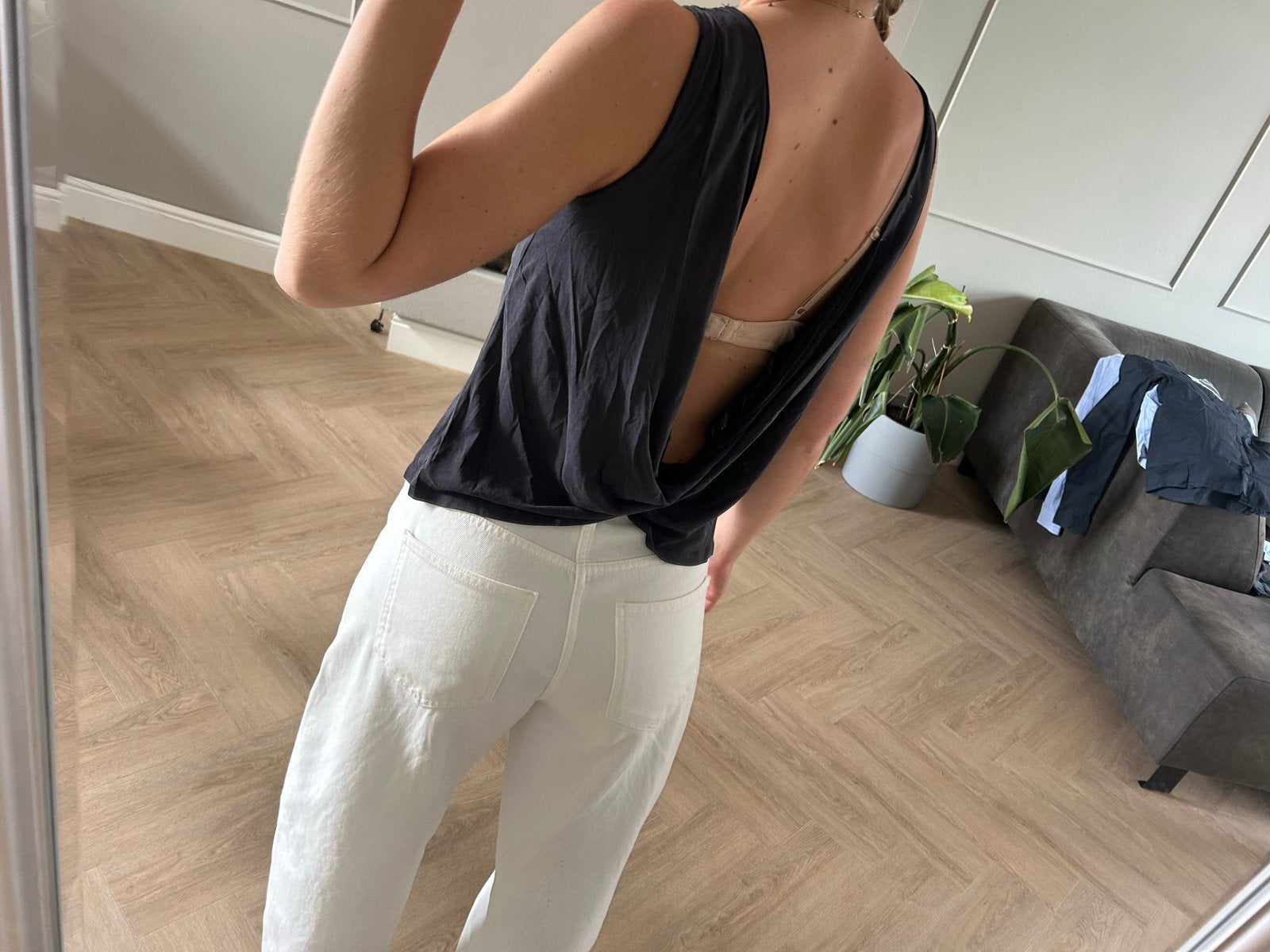 Urban Outfitters Grijze Top met Open Rug - Maat S, Kleding | Dames, Tops, Ophalen of Verzenden, Zo goed als nieuw, Grijs, Maat 36 (S)
