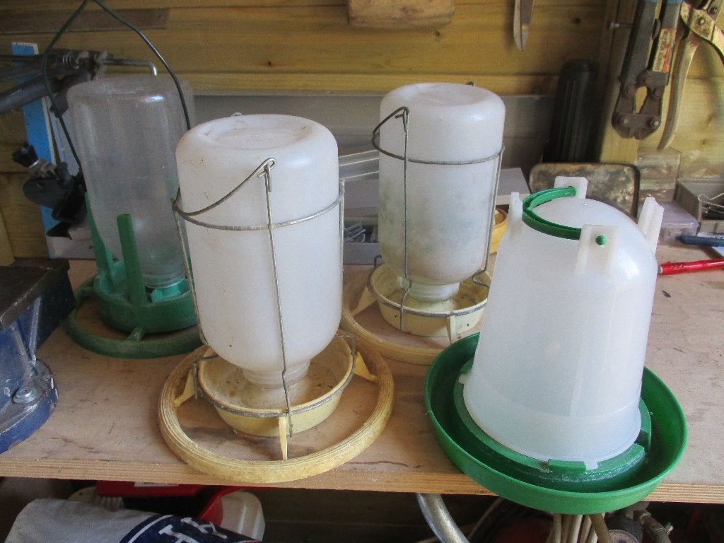 water/voer flessen, Ophalen, Zo goed als nieuw, Eten en Drinken