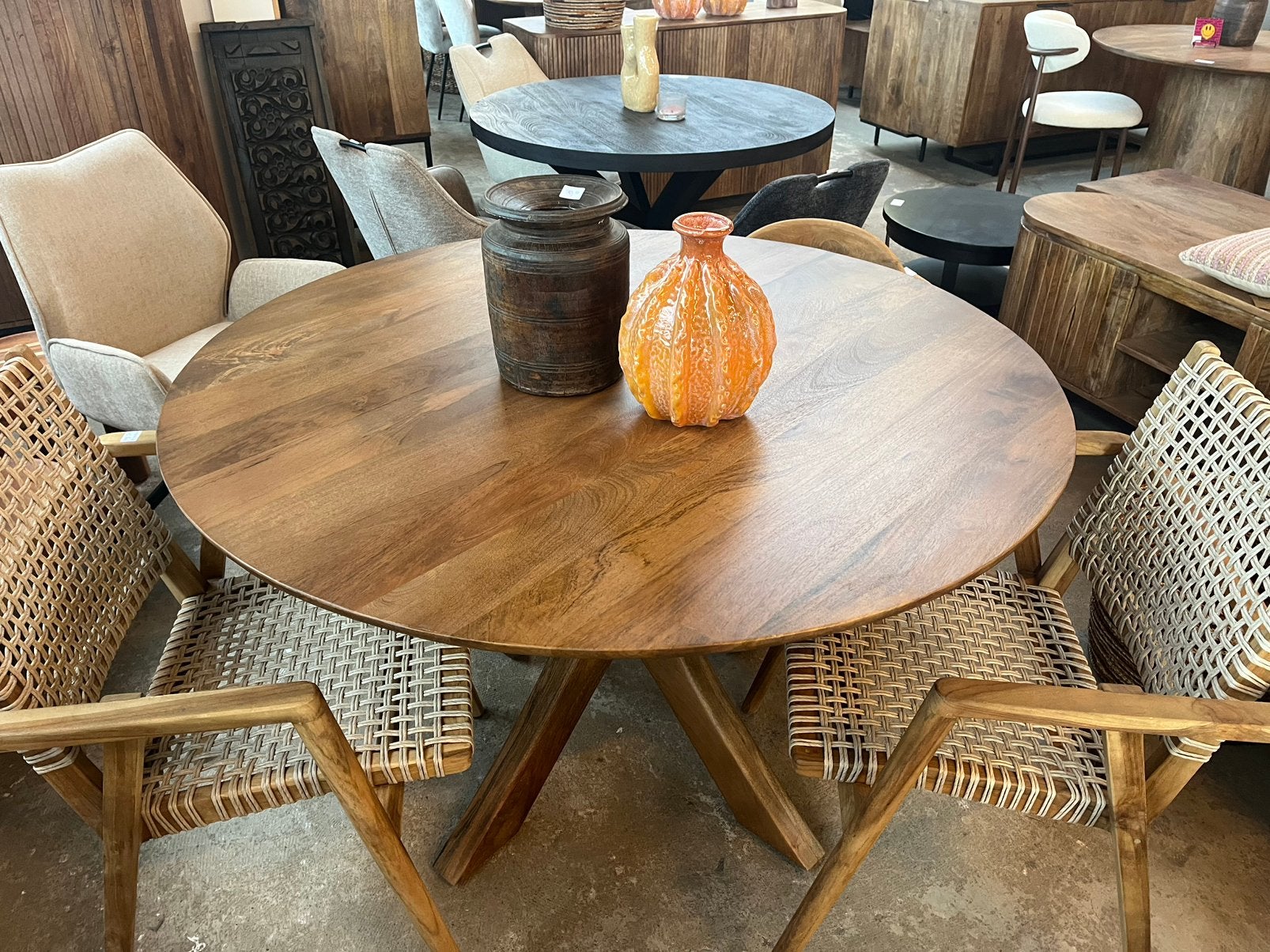Magazijn leegverkoop ronde eettafel Japandi mangohout matrix, Hout, Nieuw, Ophalen of Verzenden, Info@wkhome.nl