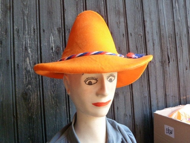 Oranje Hoedjes, Hobby en Vrije tijd, Ophalen, Zo goed als nieuw, Oranje of Koningsdag