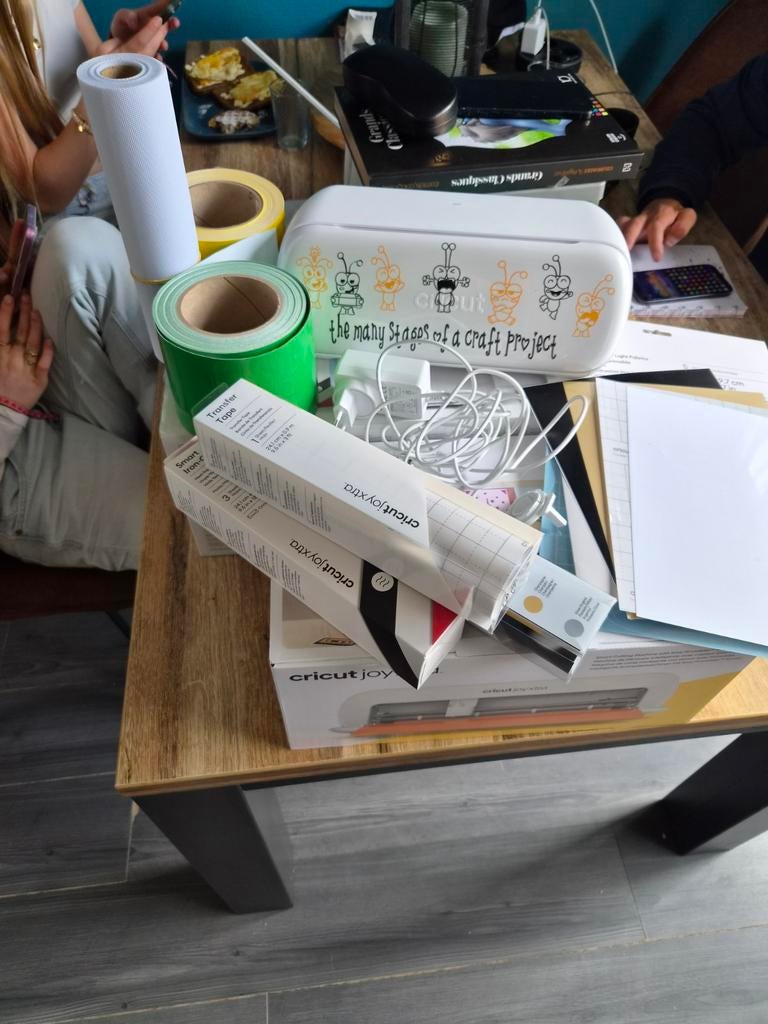 Cricut Joy Xtra met toebehoren en originele doos, Geschikt voor karton, Overige thema's, Ophalen of Verzenden, Zo goed als nieuw