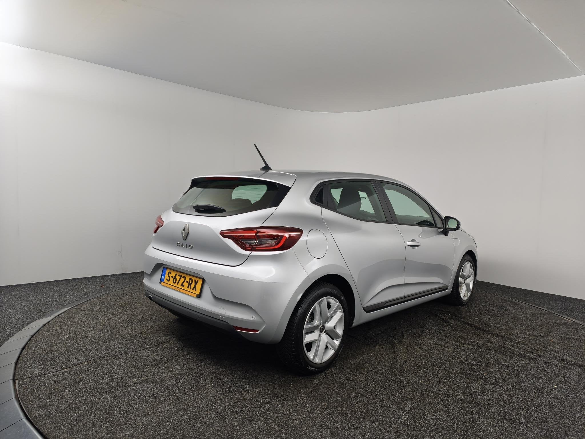 Renault Clio 1.0 TCe 90 Zen | Automaat | Stoelverwarming | A, Auto's, Stof, Gebruikt, Met garantie (alle), 49 €/maand