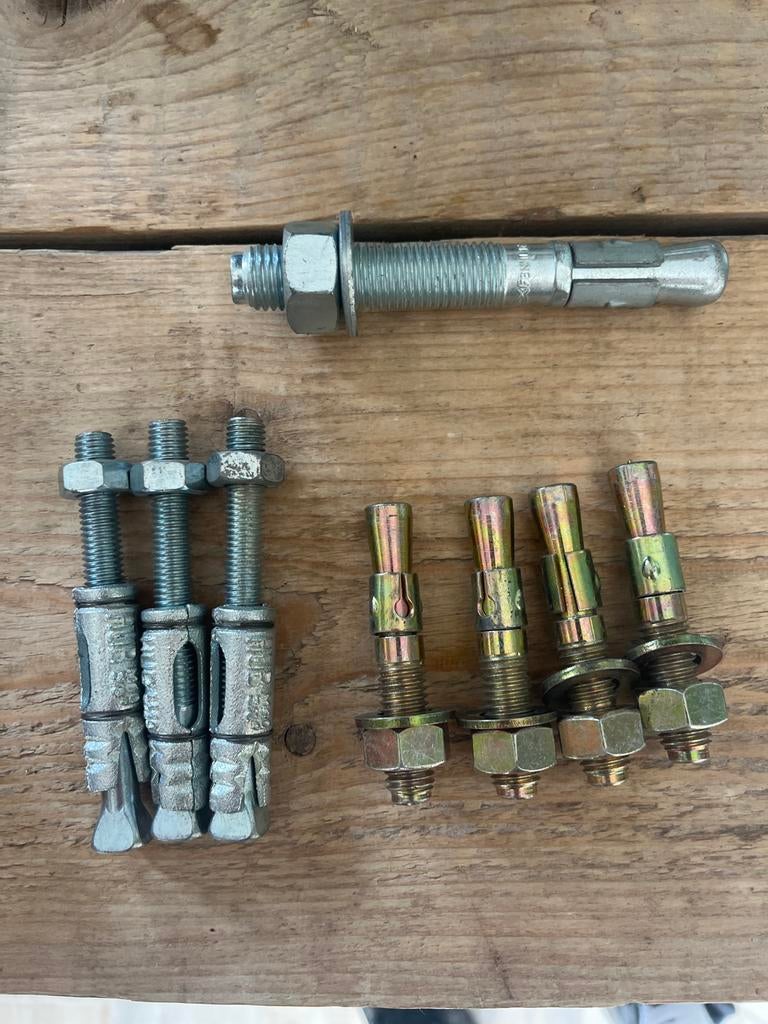Diverse Keilankers: M10, M12, M16 - Set van 8 stuks, Ophalen of Verzenden, Gebruikt, 50 tot 100 mm, Pluggen