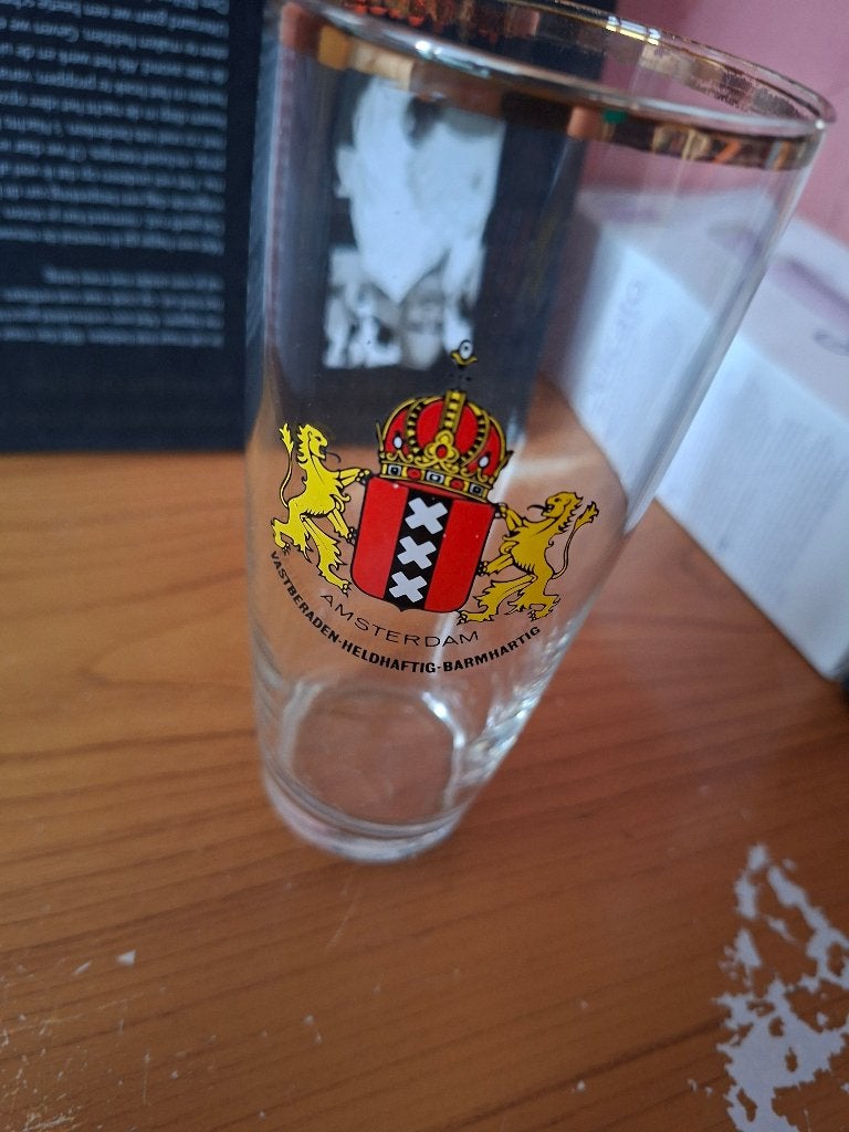 bierglas Amsterdam vastberaden heldhaftig barmhartig, Verzamelen, Ophalen of Verzenden, Zo goed als nieuw, Bierglas