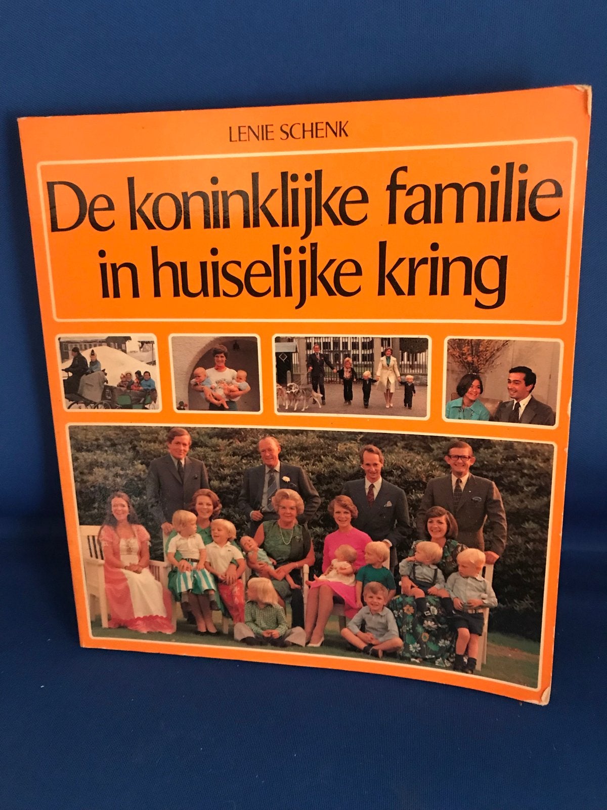 De koninklijke familie in huiselijke kring - Lenie Schenk, Ophalen, Gebruikt, Nederland, Tijdschrift of Boek
