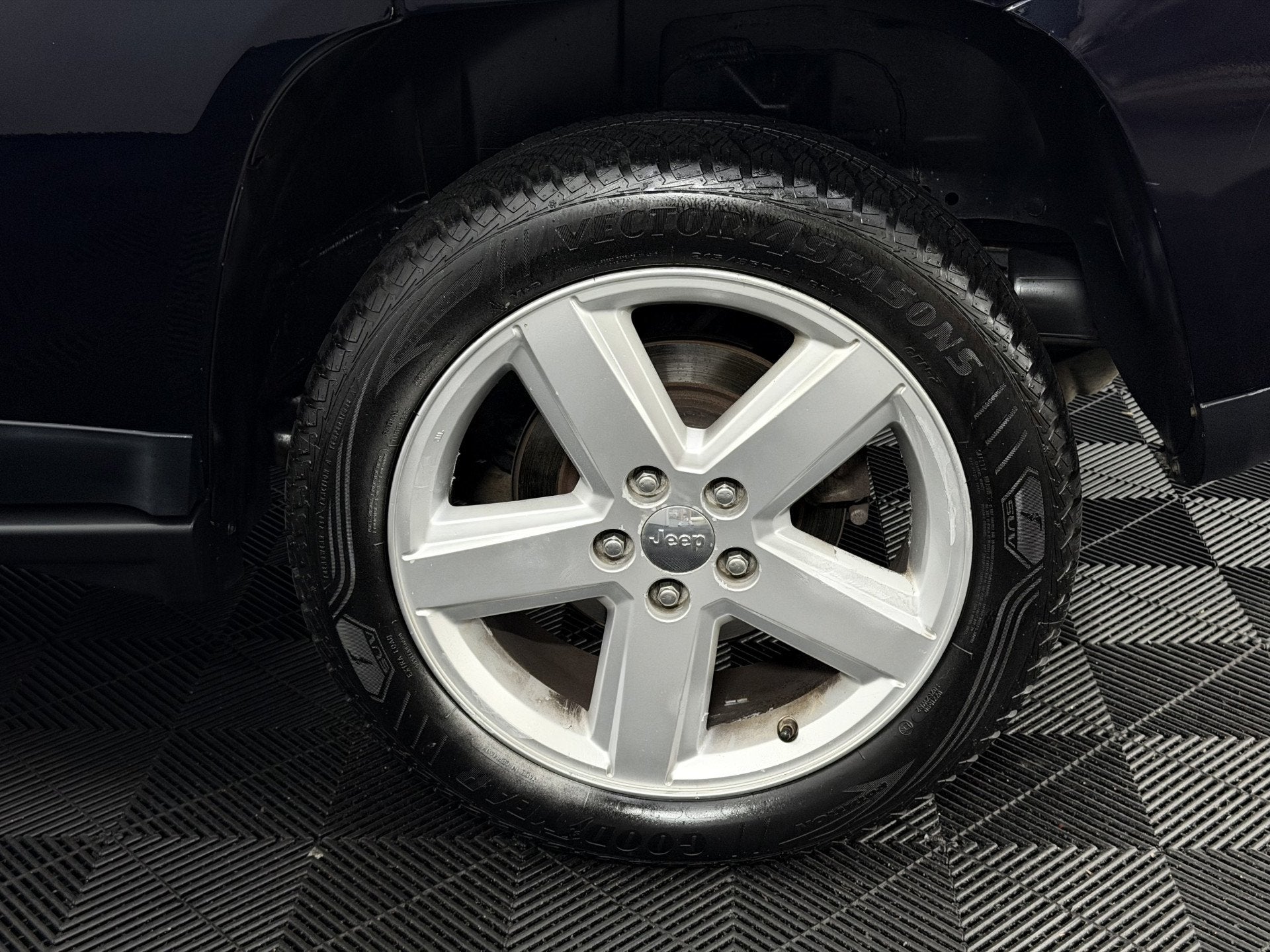 Jeep Compass 2.4 Limited 4WD Leder, Cruise control, Airco, S, Auto's, Automaat, Euro 5, 450 kg, Gebruikt