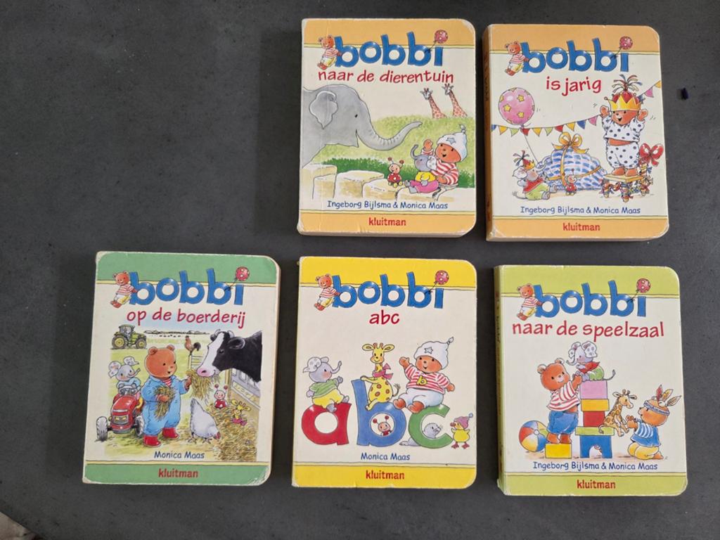 Bobbi de beer boekjes, Ophalen