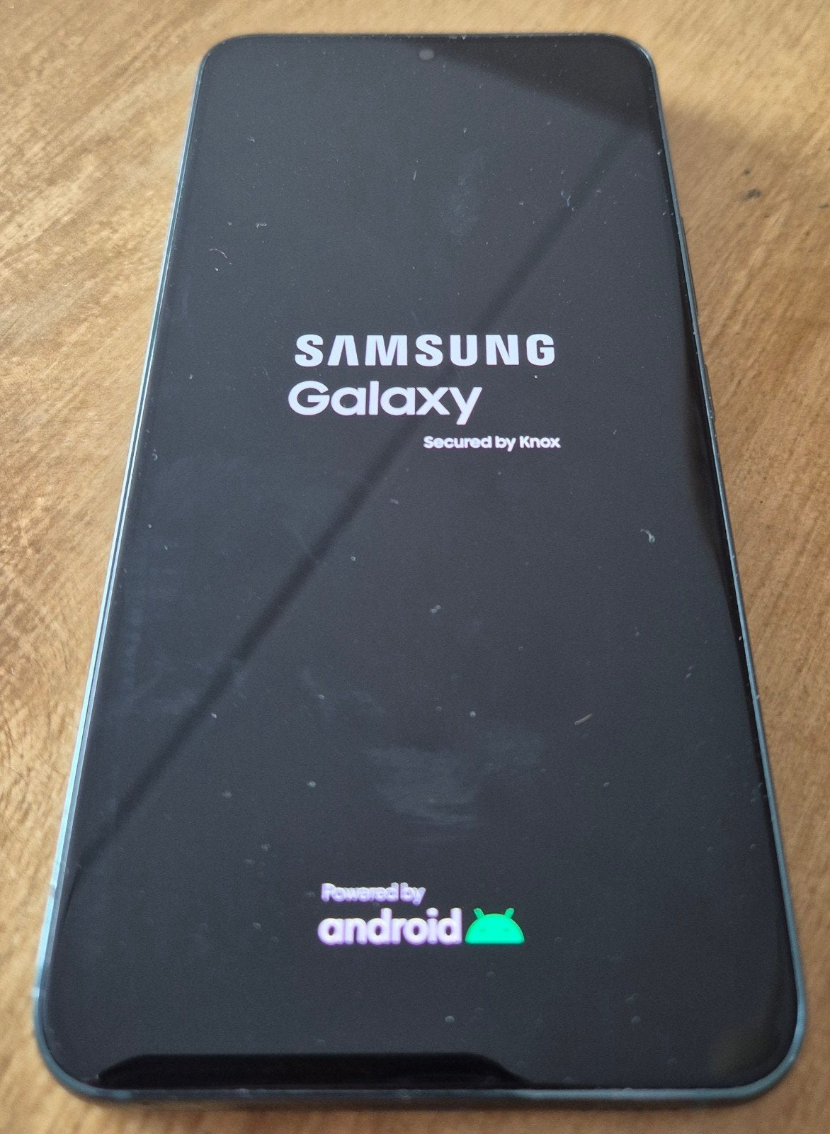 Foto 3 van Samsung Galaxy S22 128GB Zwart - Zo goed als nieuw