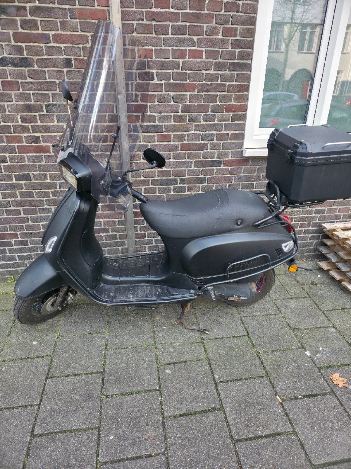 La Souris Blue Plate Scooter - Mat Zwart, Fietsen en Brommers, Ophalen of Verzenden, Gebruikt, Benzine, Overige merken