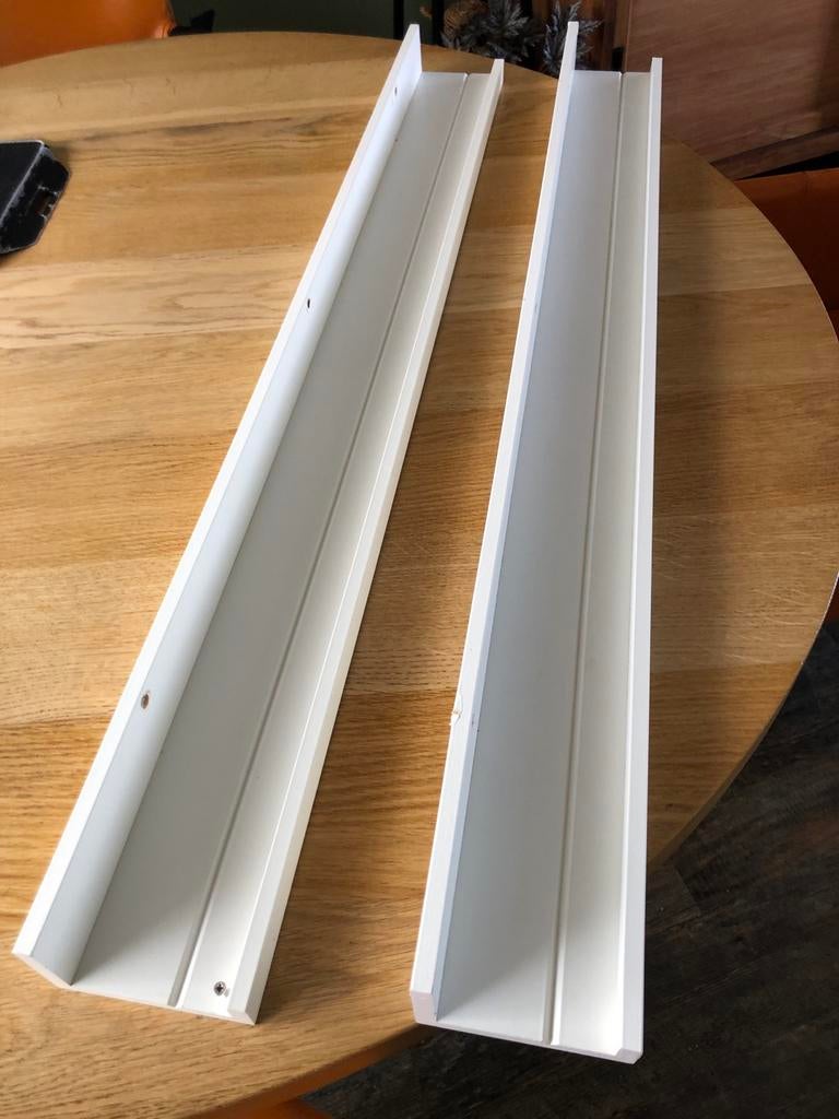 Witte fotoplankjes / boekenplankjes (2 stuks), Ophalen, Gebruikt
