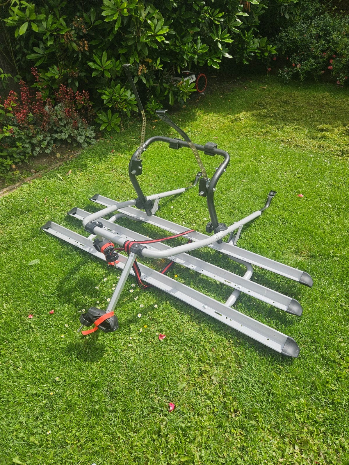 Menabo Fietsendrager voor Auto zonder Trekhaak (1-3 fietsen), Ophalen, Zo goed als nieuw, Achterklepdrager