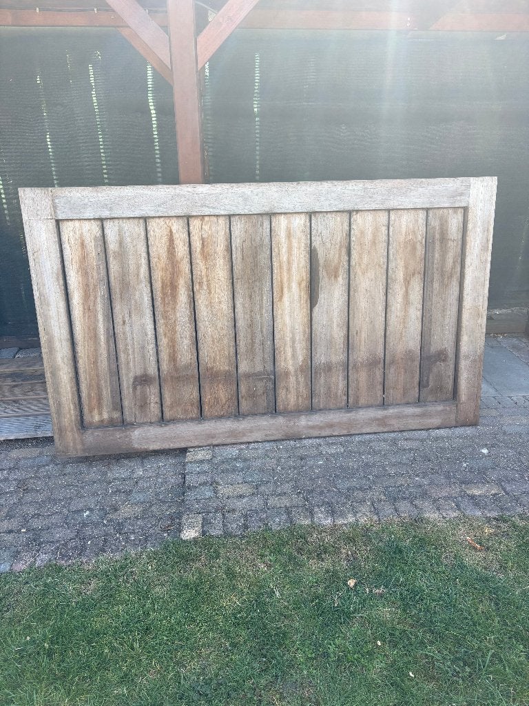 tafelblad voor buiten. kan tegen alle weersomstandigheden., Ophalen, 50 tot 100 cm, Zo goed als nieuw, Vijf personen of meer