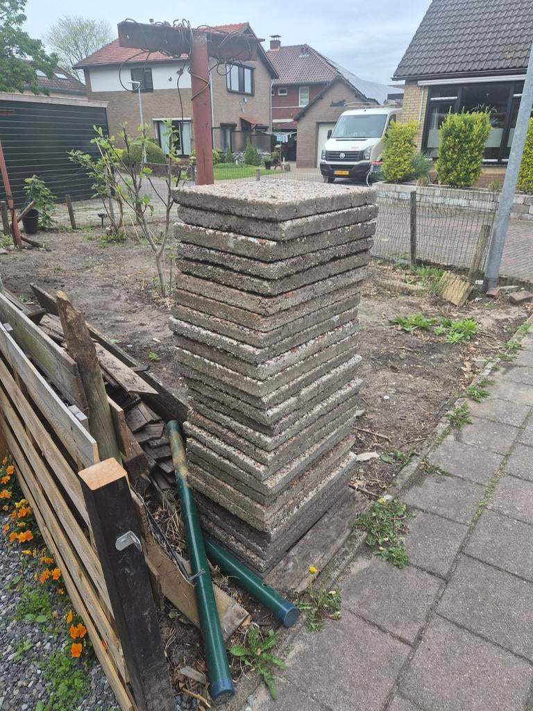 Gratis grindtegels 60x40, Ophalen of Verzenden, Gebruikt, Beton, Terrastegels