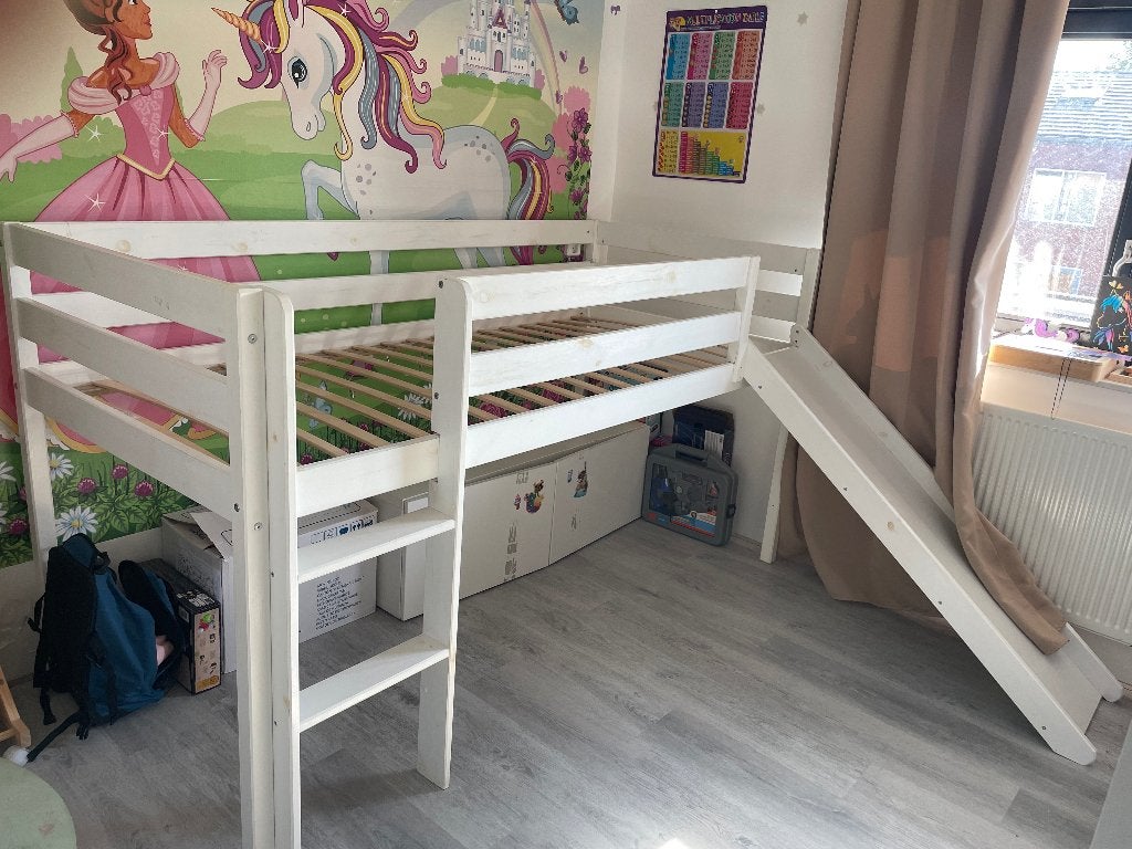 Hoogslaper met glijbaan, Kinderen en Baby's, Kinderkamer | Stapelbedden en Hoogslapers, Ophalen, Zo goed als nieuw, Hoogslaper