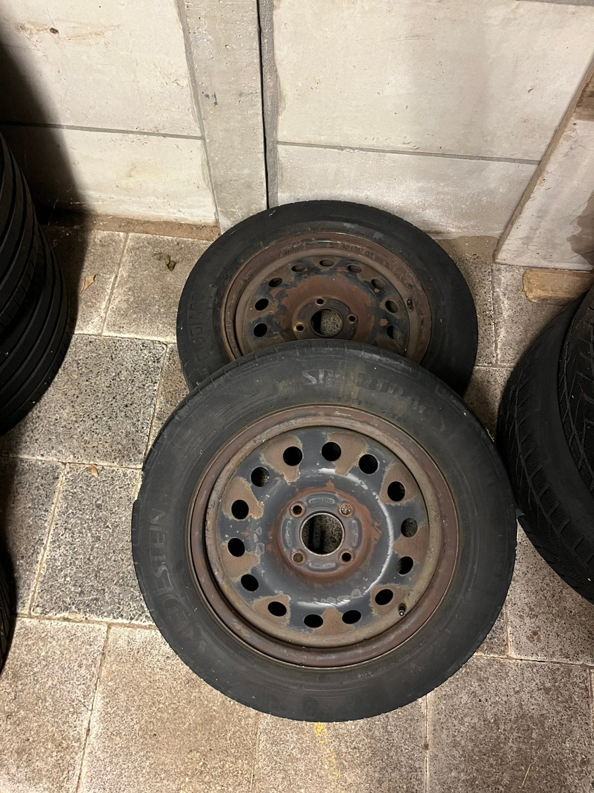 Velgen van een Ford Fusion, Ophalen, Zo goed als nieuw