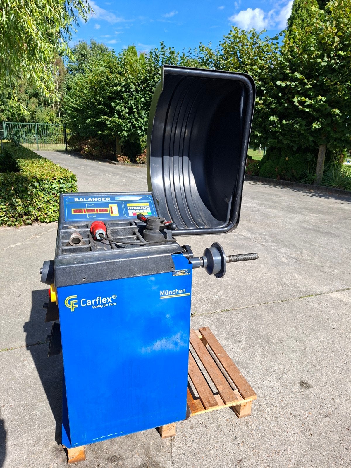 Carflex München Wielbalanceermachine, Auto diversen, Ophalen
