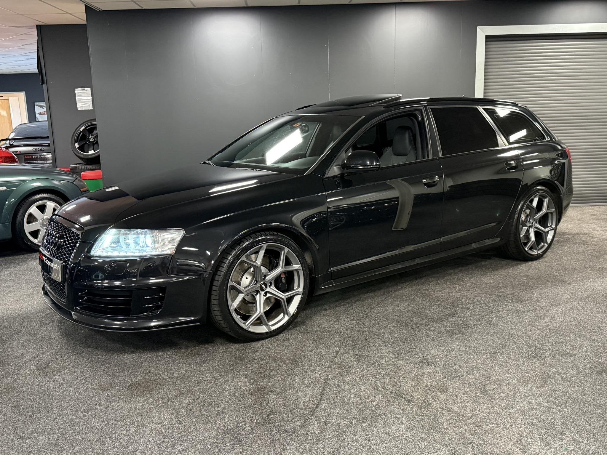 Audi A6 Avant 5.0 TFSI RS 6 Youngtimer Btw Auto, Auto's, Audi, Automaat, 579 pk, Gebruikt, Zwart