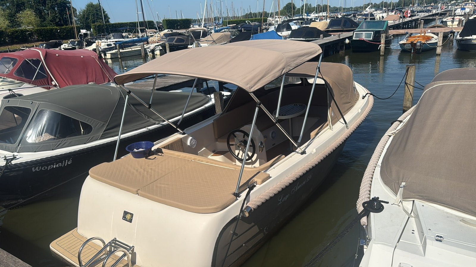 Lago Amore 590 uit 2021 met 30 pk Suzuki motor, Ophalen, Tender, Lago Amore, Zo goed als nieuw