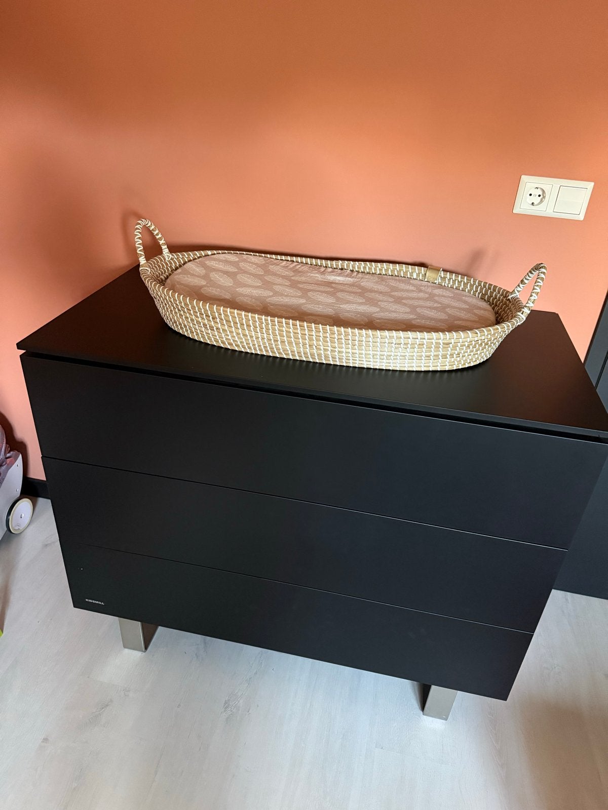 Kidsmill ledikant en commode - Babypark, Ophalen, 50 tot 70 cm, 100 cm of meer, Zo goed als nieuw