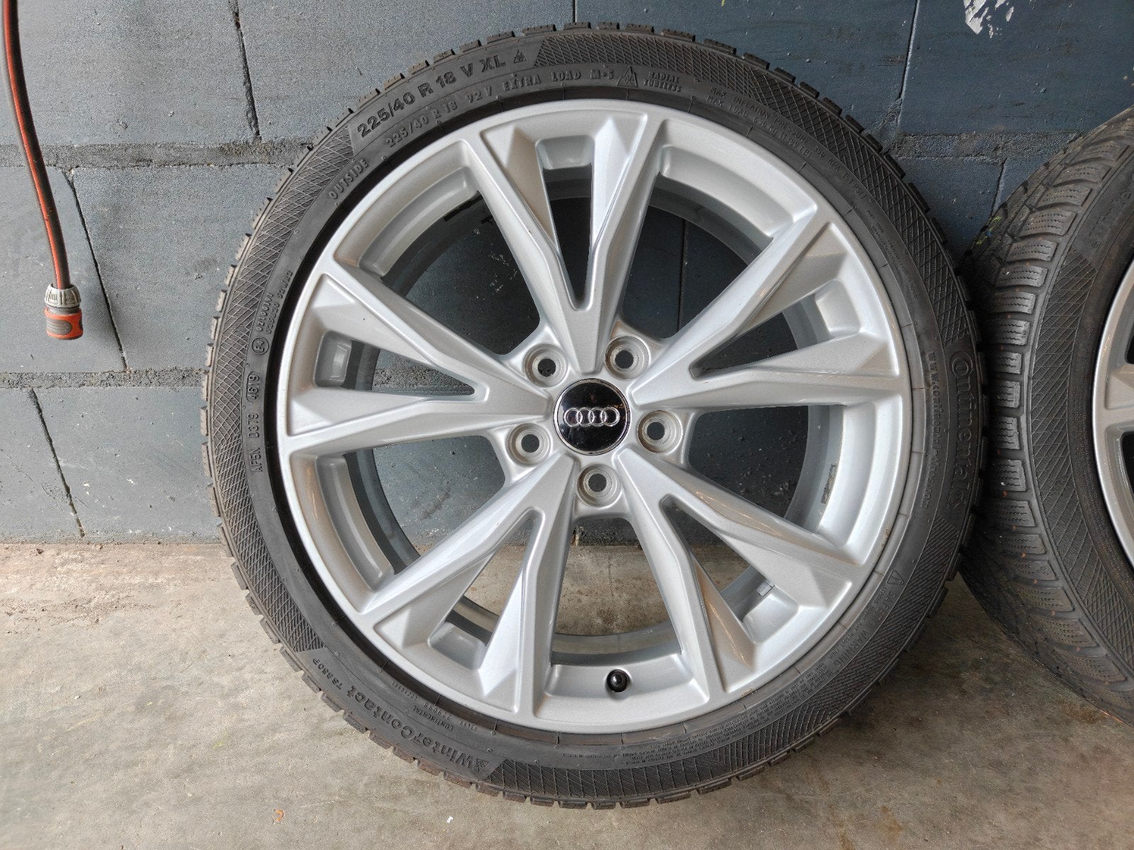 18" Originele Audi A3 Winterset Golf Caddy Continental, Gebruikt, Banden en Velgen, 3833BP, Personenwagen