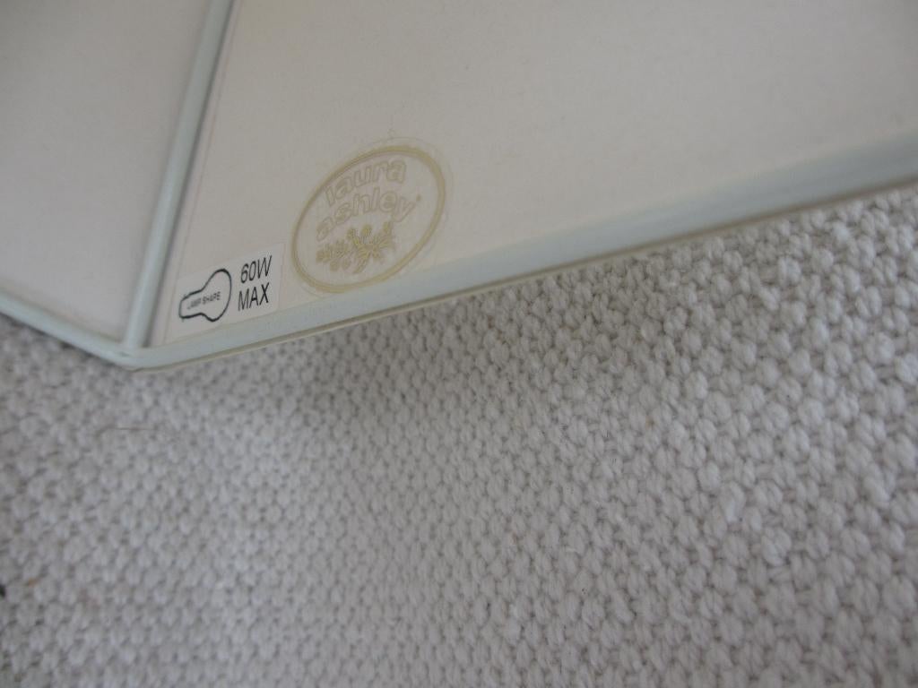 Vintage Laura Ashley houten tafellampje, Ophalen of Verzenden, Gebruikt, Stof, 50 tot 75 cm