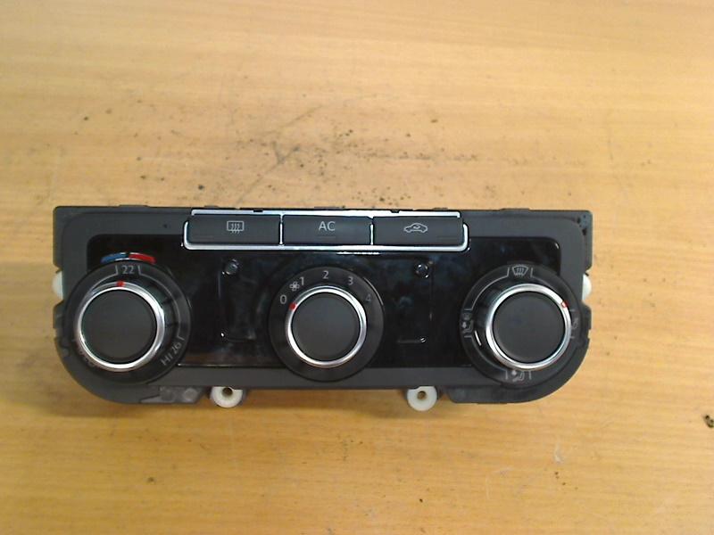 Kachel Bed. Paneel Volkswagen Golf VI (5K1) 2010, Gebruikt, Volkswagen, Volkswagen AG, Kundenbetreuung@volkswagen.de