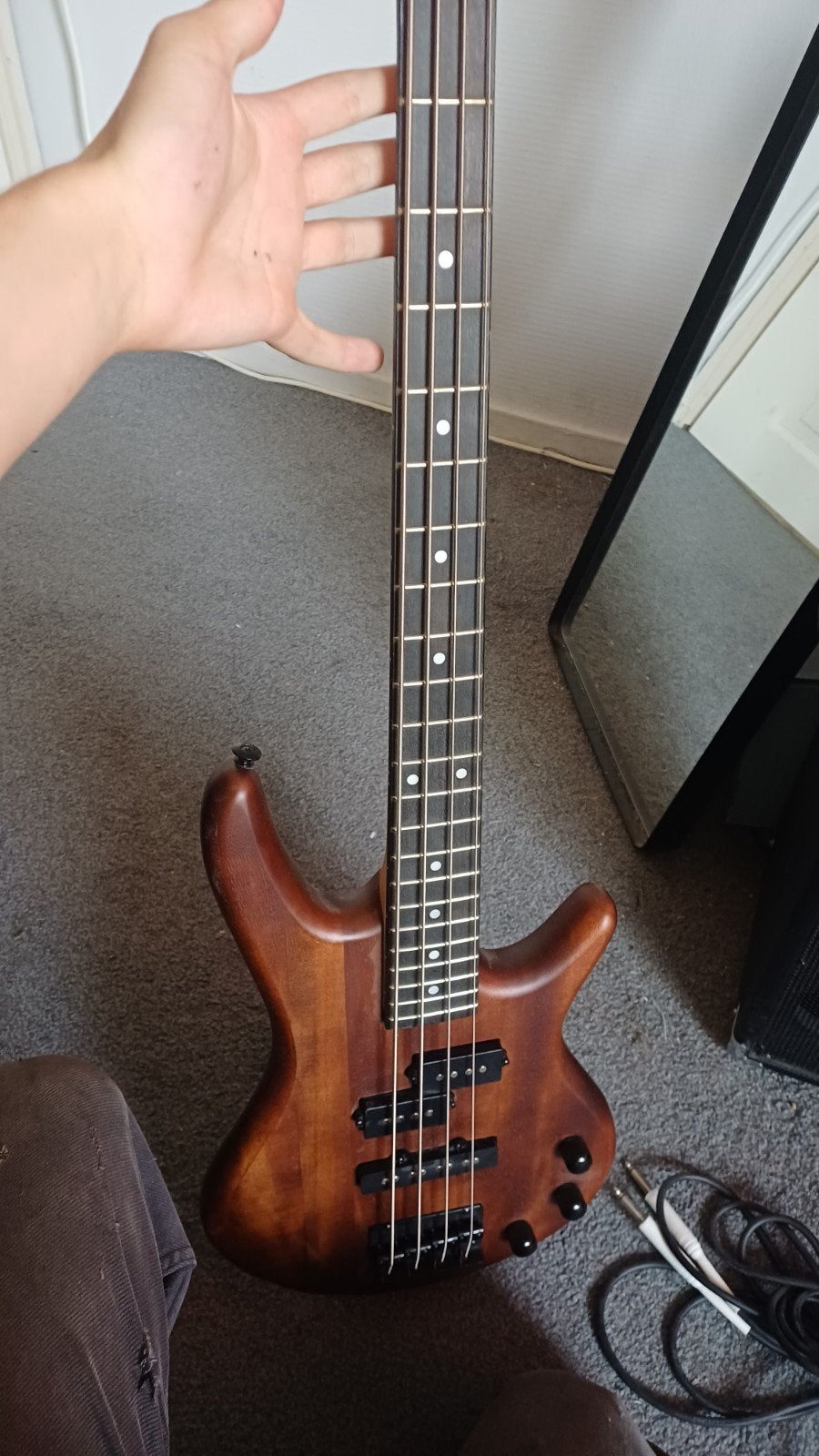 Ibanez basgitaar met Hartke HD25 versterker en kabels, Ophalen of Verzenden, Zo goed als nieuw, Elektrisch