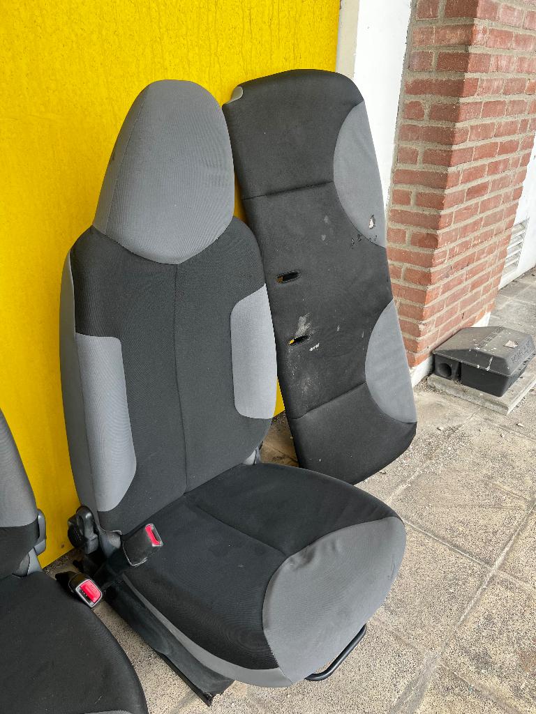 Peugeot 107 stoelen, Ophalen of Verzenden, Peugeot