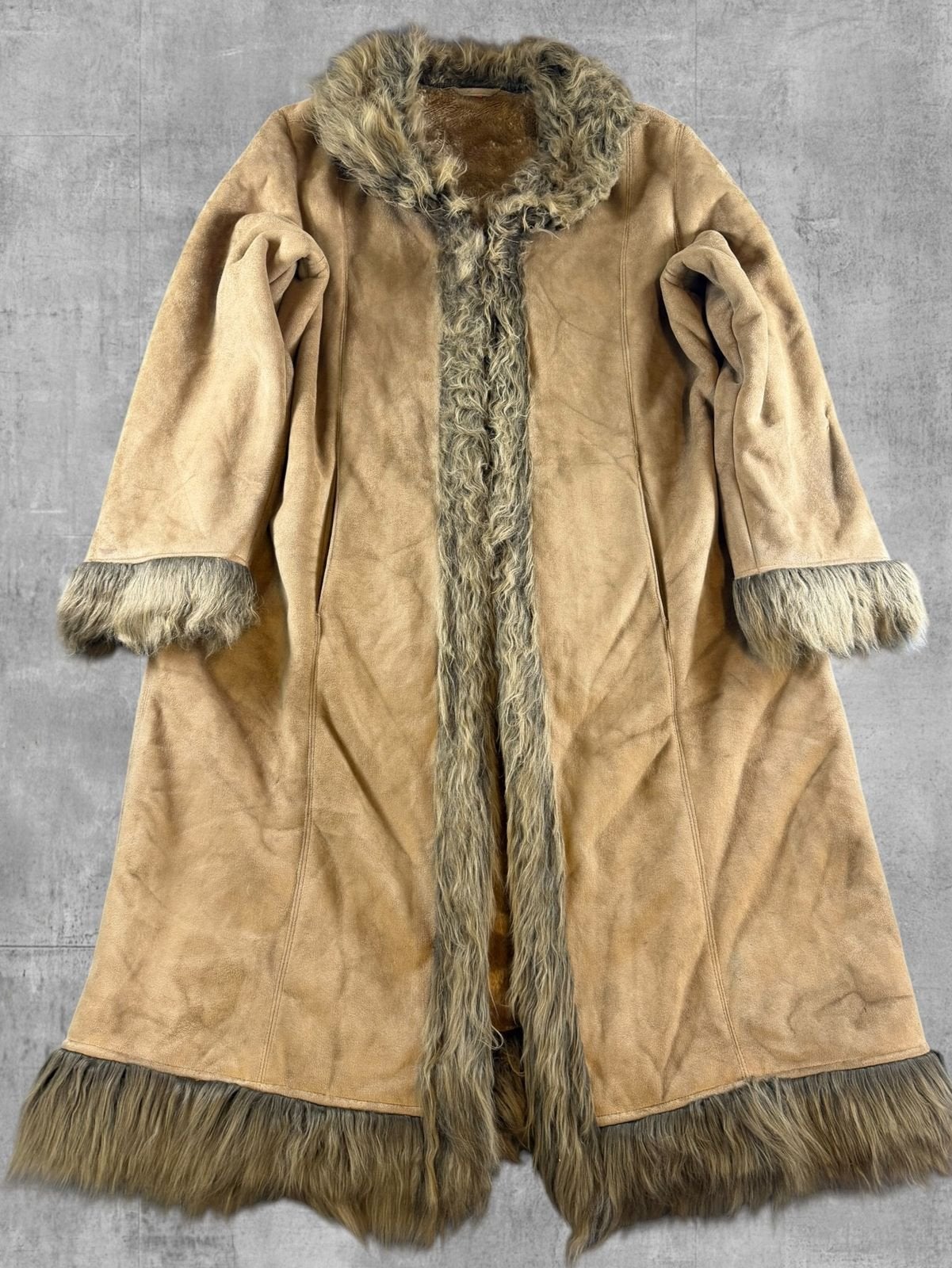 Bruine lammy coat (Afghaanse jas / pennyjas) van Vintage, Bayline Vintage Trading, Bruin, Verzenden, Maat 46/48 (XL) of groter