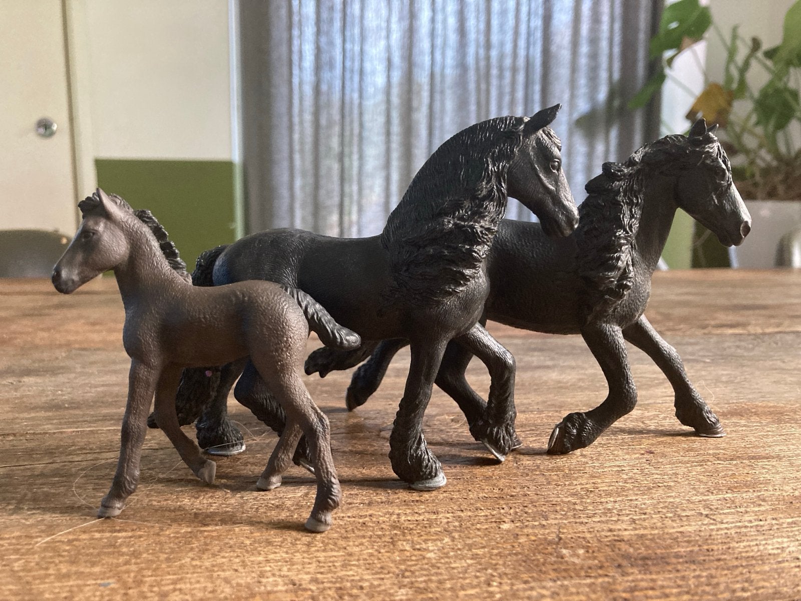 Schleich Friese paarden familie (3 stuks), Ophalen of Verzenden, Zo goed als nieuw