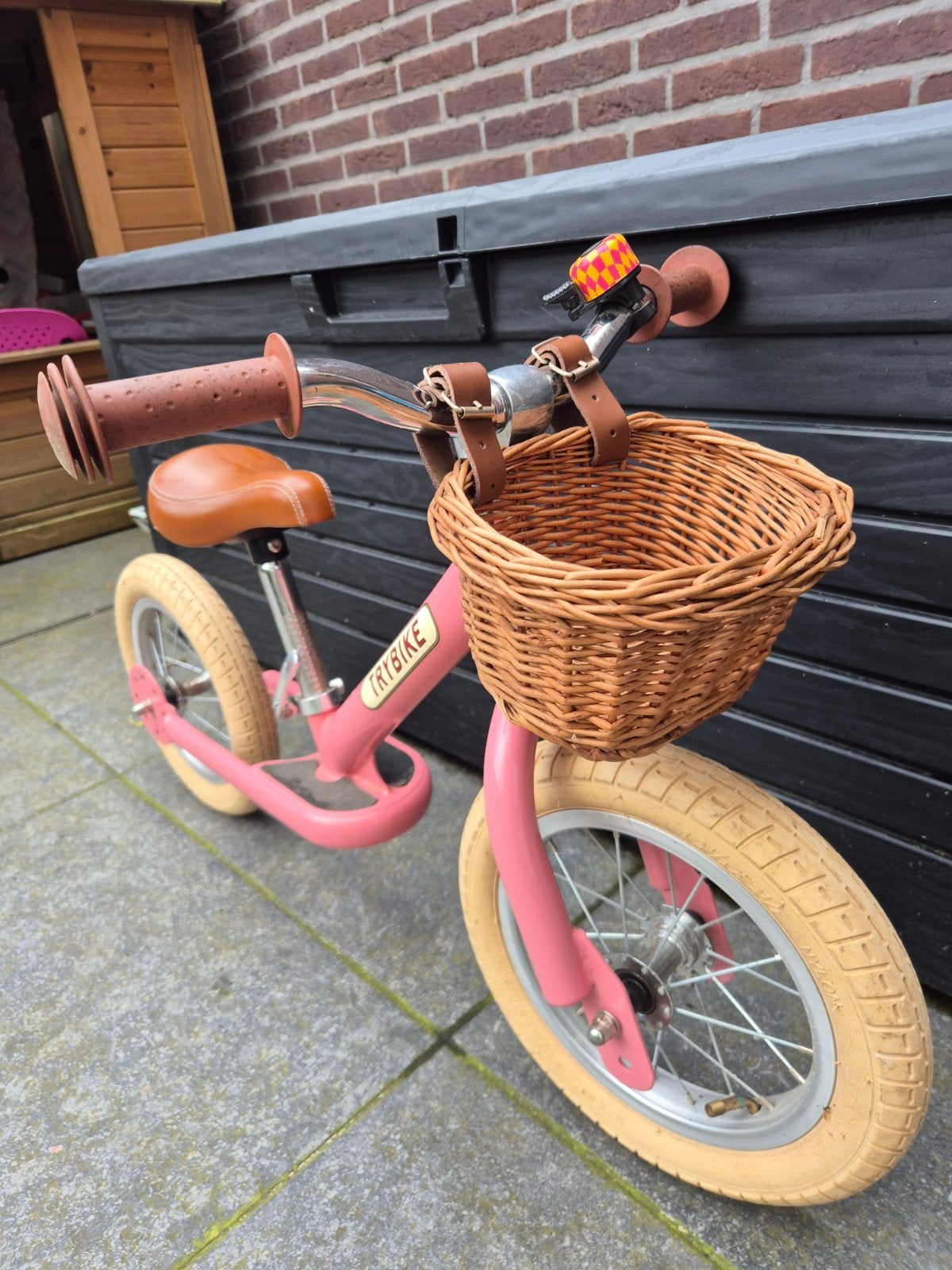 Trybike loopfiets roze met mandje, Ophalen, Gebruikt, Minder dan 16 inch