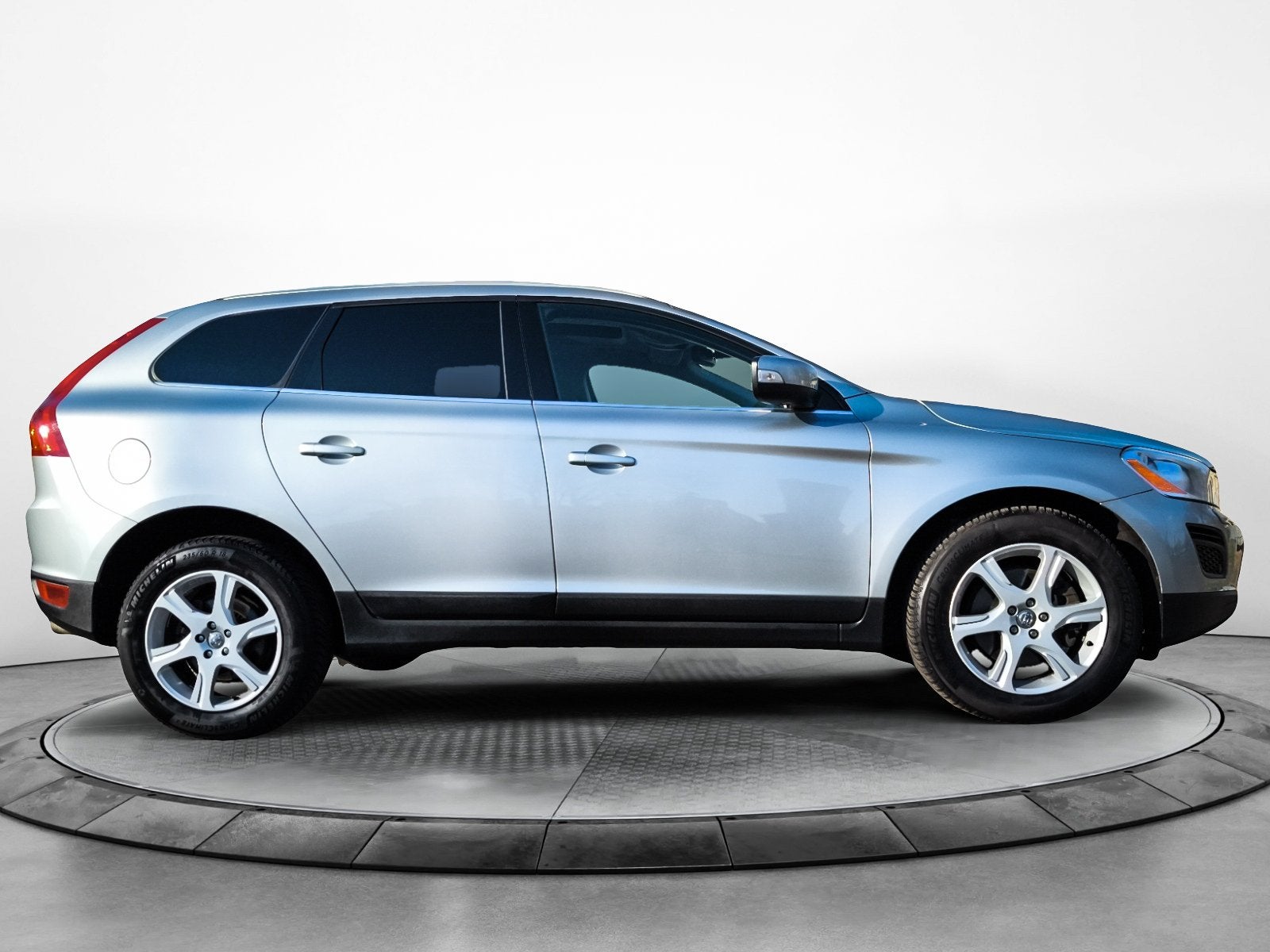 Volvo XC60 2.0 T5 Summum ALLEEN B2B / EXPORT // Nieuwe versn, Euro 5, Beige, 4 cilinders, 1598 kg