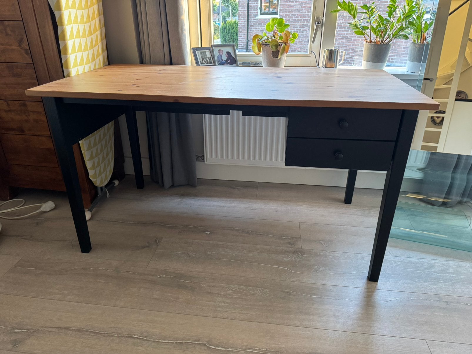 Ikea buro ARKELSTROP, Huis en Inrichting, Bureaus, Ophalen, Zo goed als nieuw
