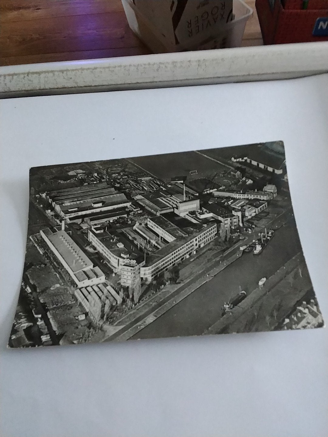 Zeldzame Oude Ansichtkaart: KLM Coöperatie Leiden 1958, Verzamelen, Ansichtkaarten | Nederland, Ophalen of Verzenden, 1940 tot 1960