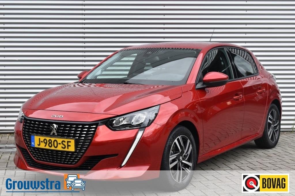 Peugeot 208 1.2 PURETECH ALLURE / NAVI + APP CONNECT / ECC /, Voorwielaandrijving, 101 pk, 49 €/maand, Origineel Nederlands