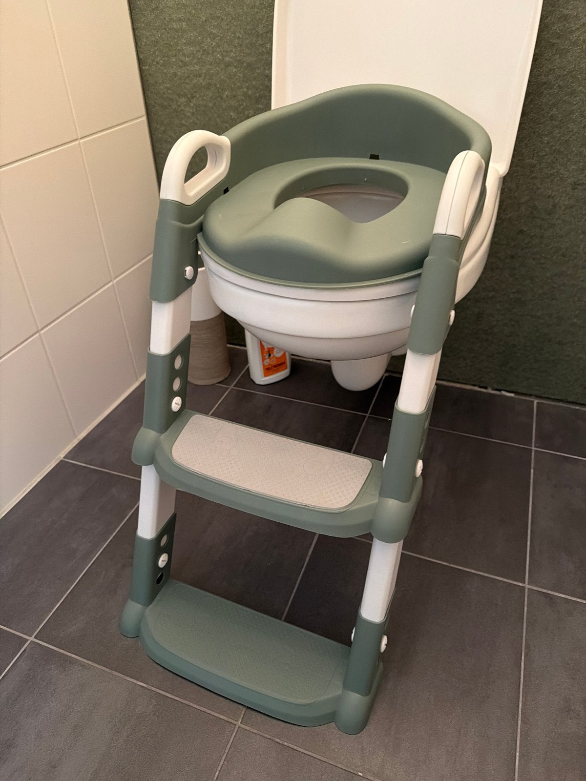 Zo goed als nieuwe potjestrainer met trapje, Ophalen, Zo goed als nieuw
