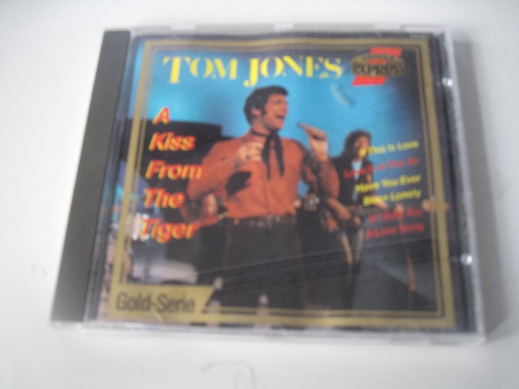 CD Tom Jones - A kiss grom the tiger, Ophalen of Verzenden, Gebruikt