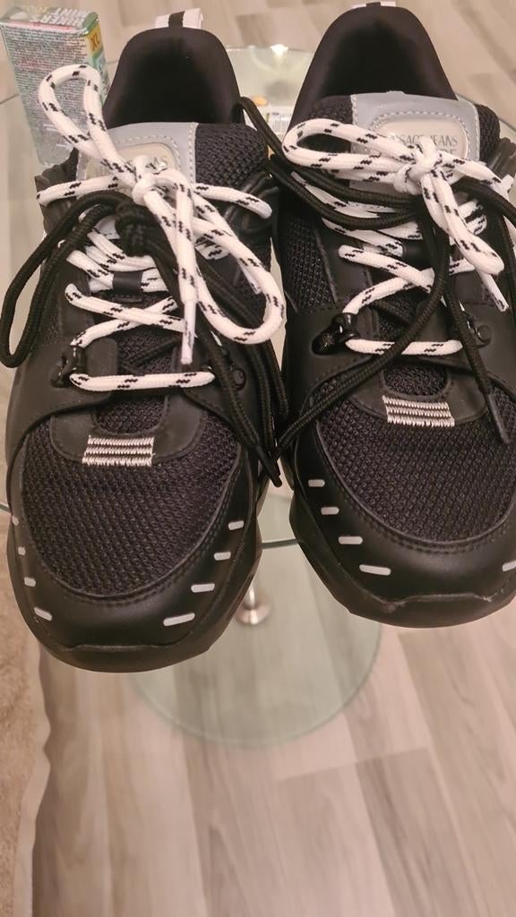 Versace, Zwart, Nieuw, Ophalen of Verzenden, Sneakers of Gympen