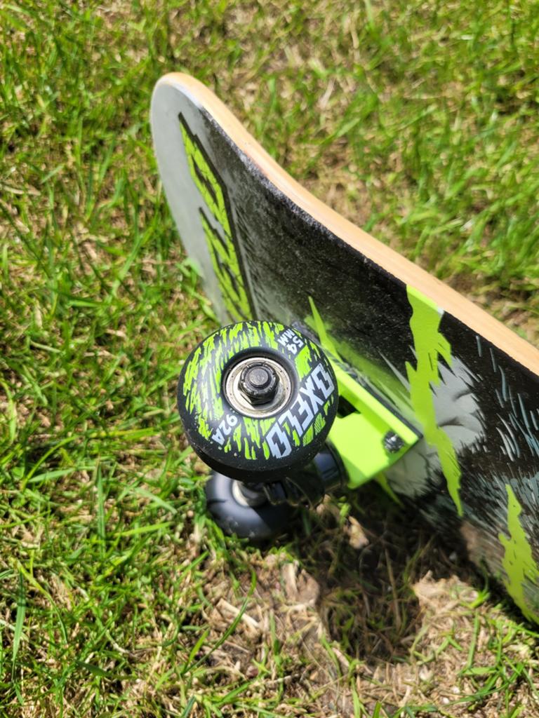 Skateboard Oxelo met wolf design - Licht gebruikt, Ophalen of Verzenden