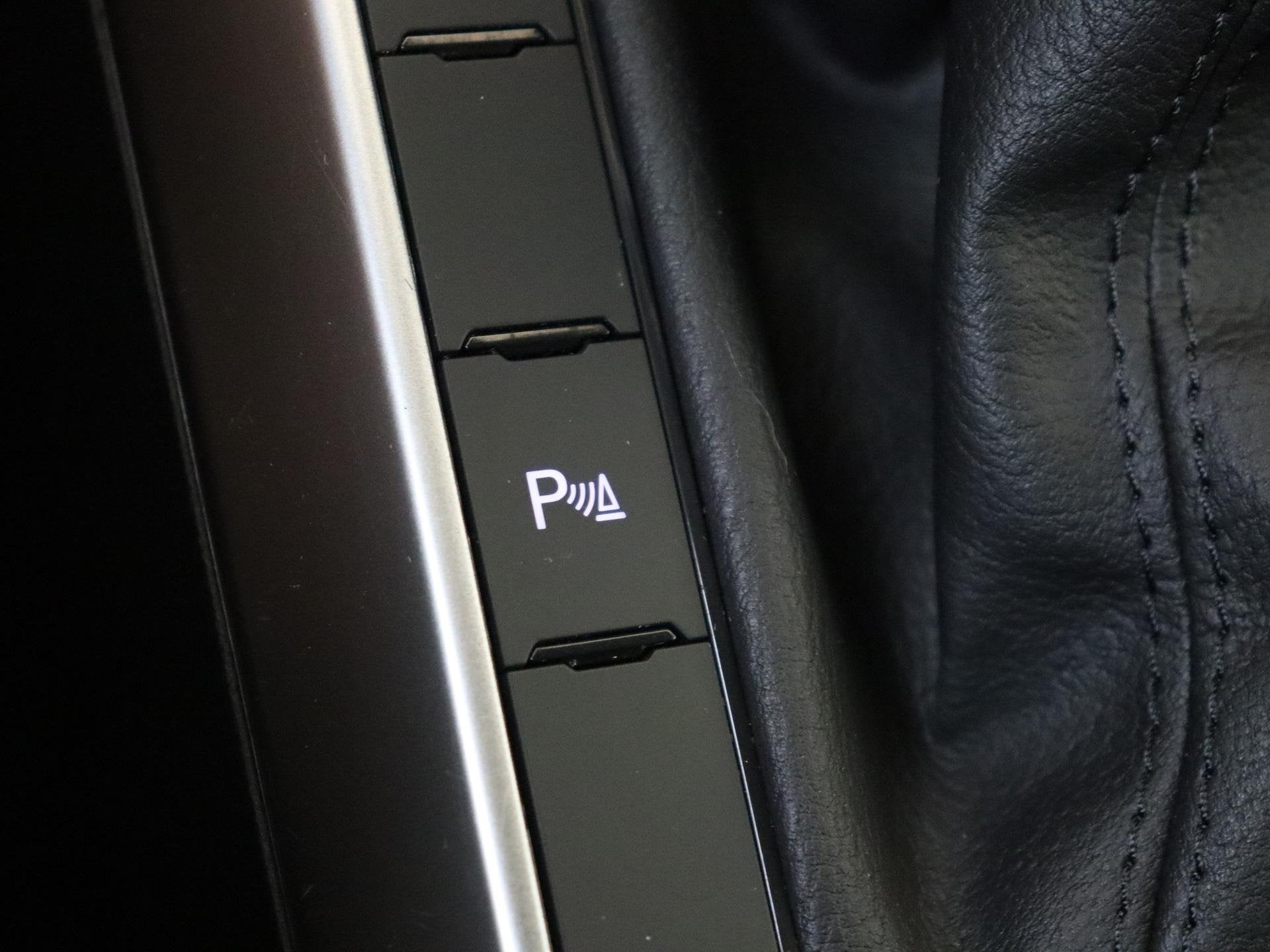 Foto 23 van Volkswagen Polo 1.0 TSI Life | Achteruitrijcamera | Adaptiev