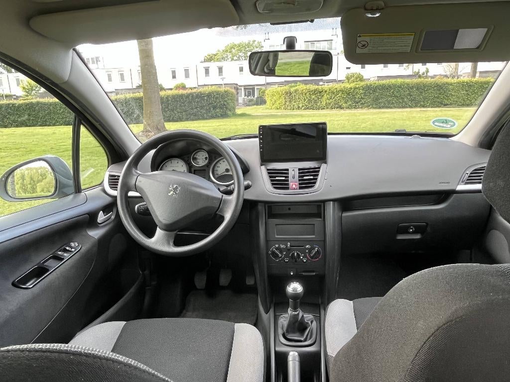 Peugeot 207 1.4 VTI 16V 5DRS 2007 Grijs, Auto's, Peugeot, Voorwielaandrijving, Stof, Zwart, 49 €/maand