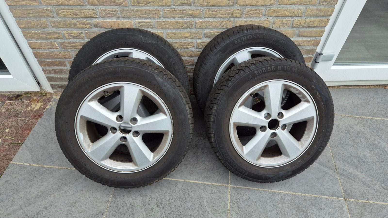 Winterbanden met velgen - 205/55 R16 H ford focus, Ophalen, Gebruikt, 16 inch, Banden en Velgen