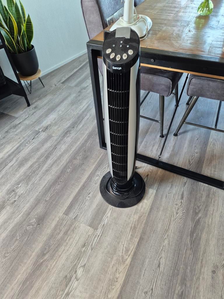 Toren ventilator, Ophalen, Zo goed als nieuw, Torenventilator