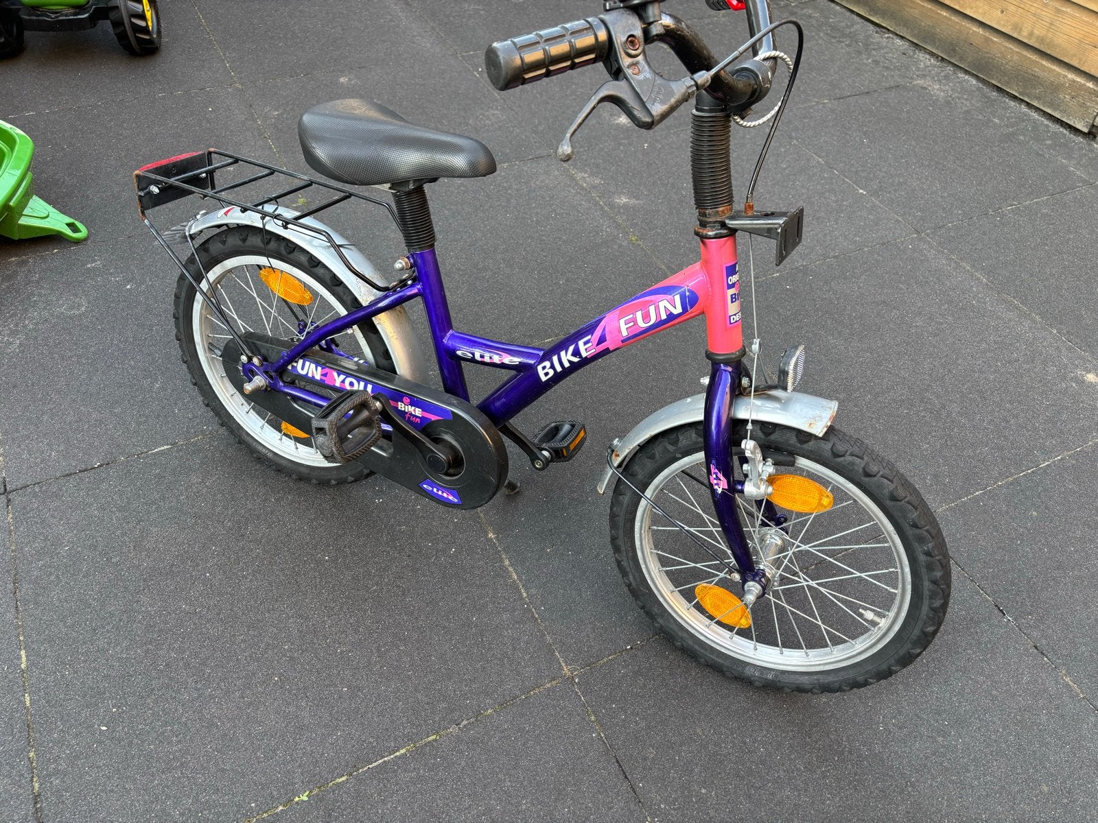 Kinderfiets 16 inch - Paars/Roze, Ophalen, Gebruikt, Velgrem, 16 tot 20 inch