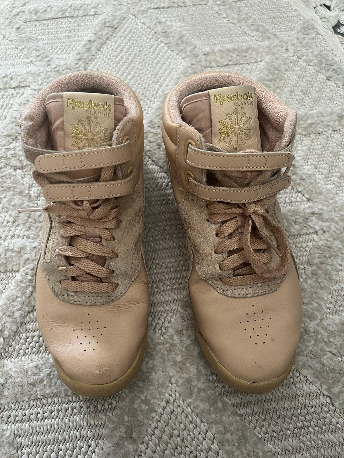 Reebok Classic Sneakers - Beige - Maat 40.5, Kleding | Dames, Ophalen of Verzenden, Gedragen, Beige, Sneakers of Gympen