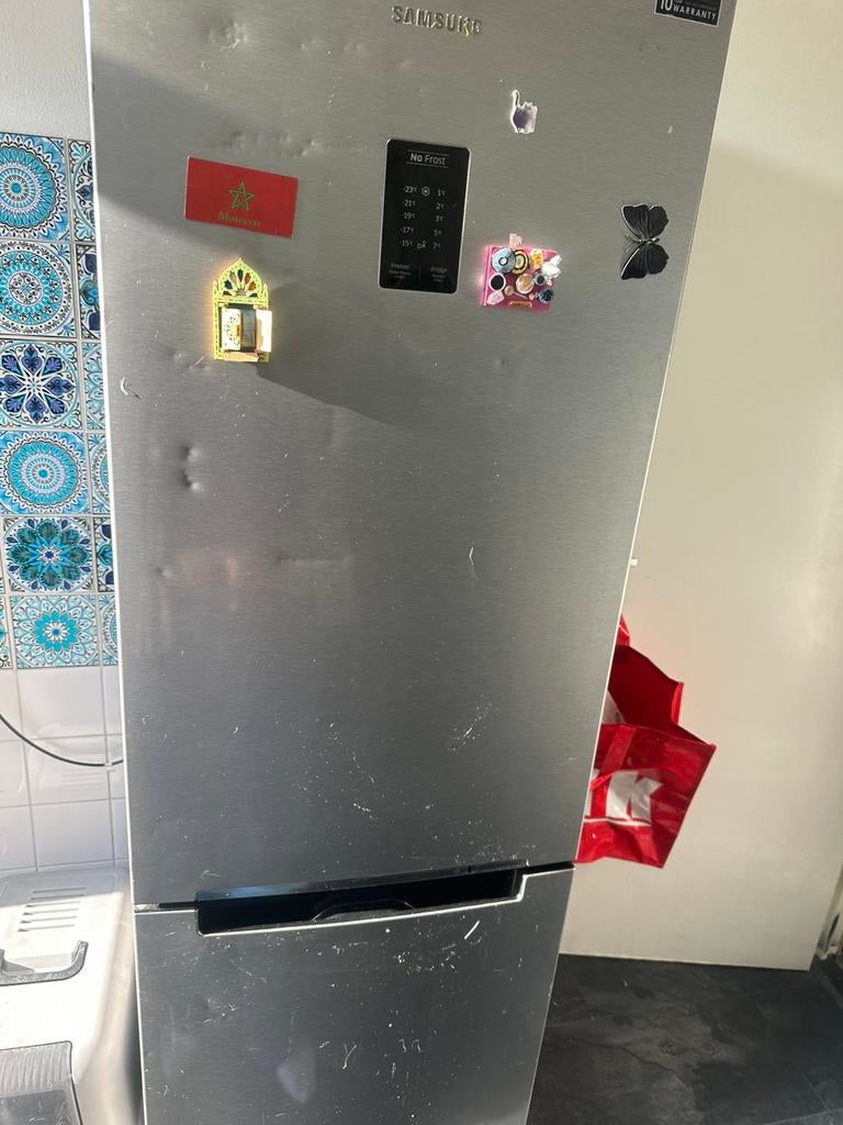 Grijze Samsung koelkast vriescombinatie - superstaat, Witgoed en Apparatuur, Koelkasten en IJskasten, 200 liter of meer, 60 cm of meer